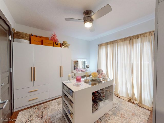 121 N Howard Street, Akron, OH 44308