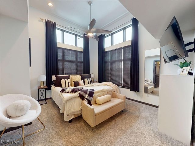 121 N Howard Street, Akron, OH 44308