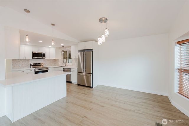 6897 Capricorn Lane NE, Bremerton, WA 98311