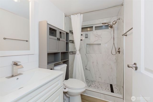 6897 Capricorn Lane NE, Bremerton, WA 98311