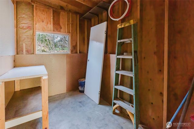 6897 Capricorn Lane NE, Bremerton, WA 98311