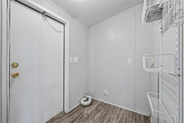 139 Henry, Livingston, TX 77351