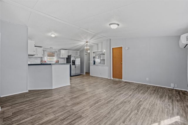 139 Henry, Livingston, TX 77351