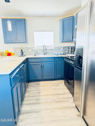 3300 W 15th Street 79, Rosamond, CA 93560