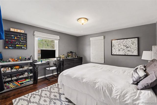 32240 Auburn Drive, Beverly Hills, MI 48025