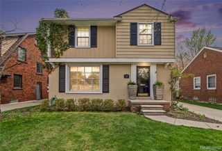 32240 Auburn Drive, Beverly Hills, MI 48025