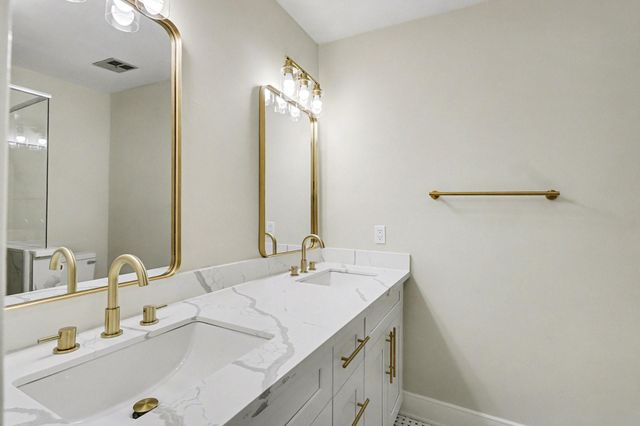 1201 Mcduffie Street 122, Houston, TX 77019