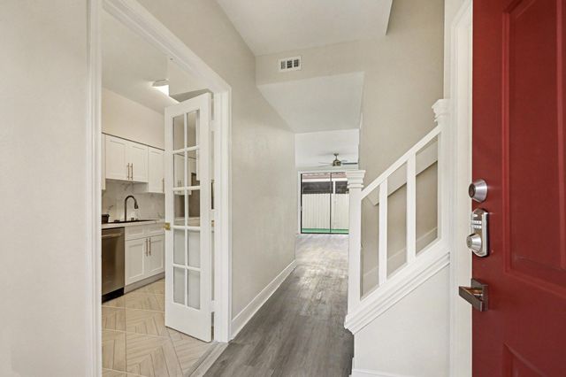 1201 Mcduffie Street 122, Houston, TX 77019