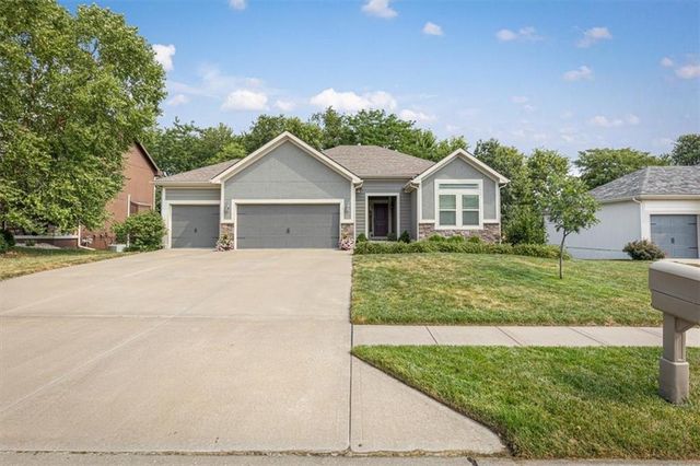 408 Lee Drive, Kearney, MO 64060