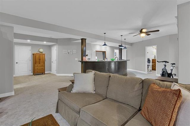 408 Lee Drive, Kearney, MO 64060