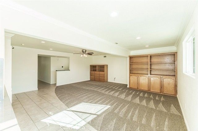 5840 E Illinois Avenue, Fresno, CA 93727