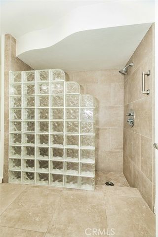 5840 E Illinois Avenue, Fresno, CA 93727