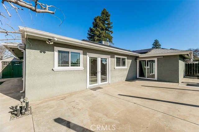 5840 E Illinois Avenue, Fresno, CA 93727