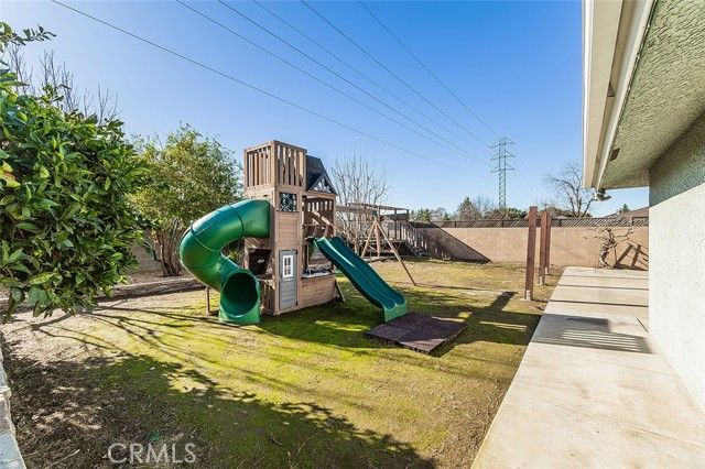 5840 E Illinois Avenue, Fresno, CA 93727