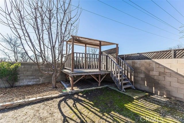 5840 E Illinois Avenue, Fresno, CA 93727