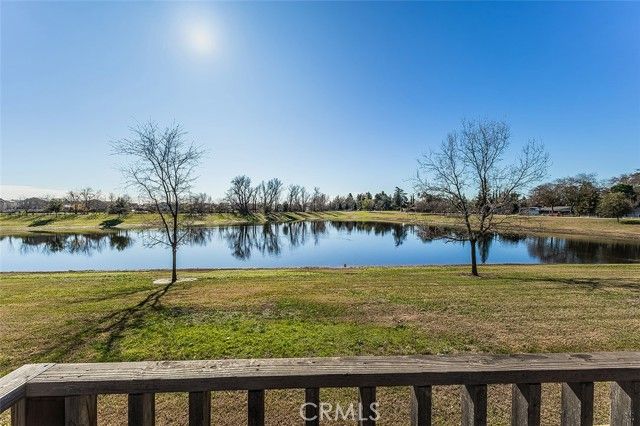 5840 E Illinois Avenue, Fresno, CA 93727