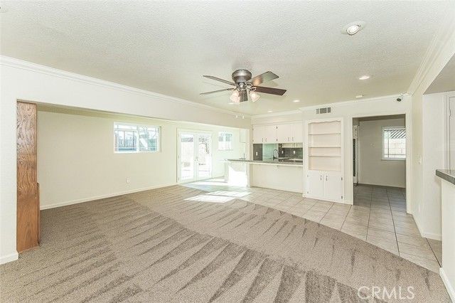 5840 E Illinois Avenue, Fresno, CA 93727