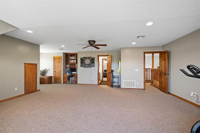 13132 SW 44th Street, Yukon, OK 73099