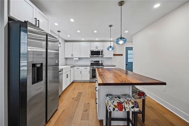 12 West Parkway, Victor, NY 14564