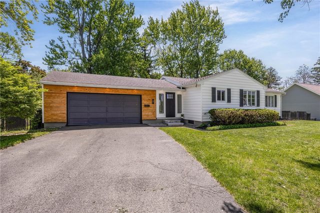12 West Parkway, Victor, NY 14564