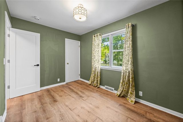 12 West Parkway, Victor, NY 14564