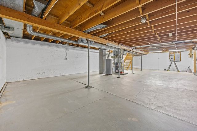 12 West Parkway, Victor, NY 14564