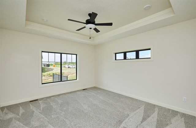 18298 Hidden Knoll, Clive, IA 50325