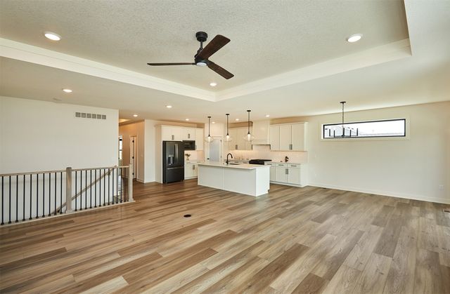 18298 Hidden Knoll, Clive, IA 50325