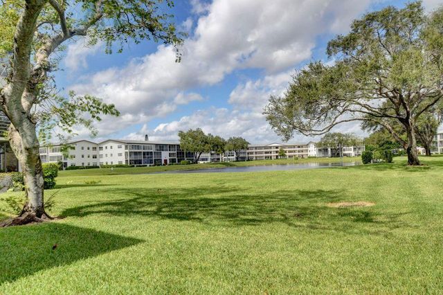 137 Fanshaw D, Boca Raton, FL 33434