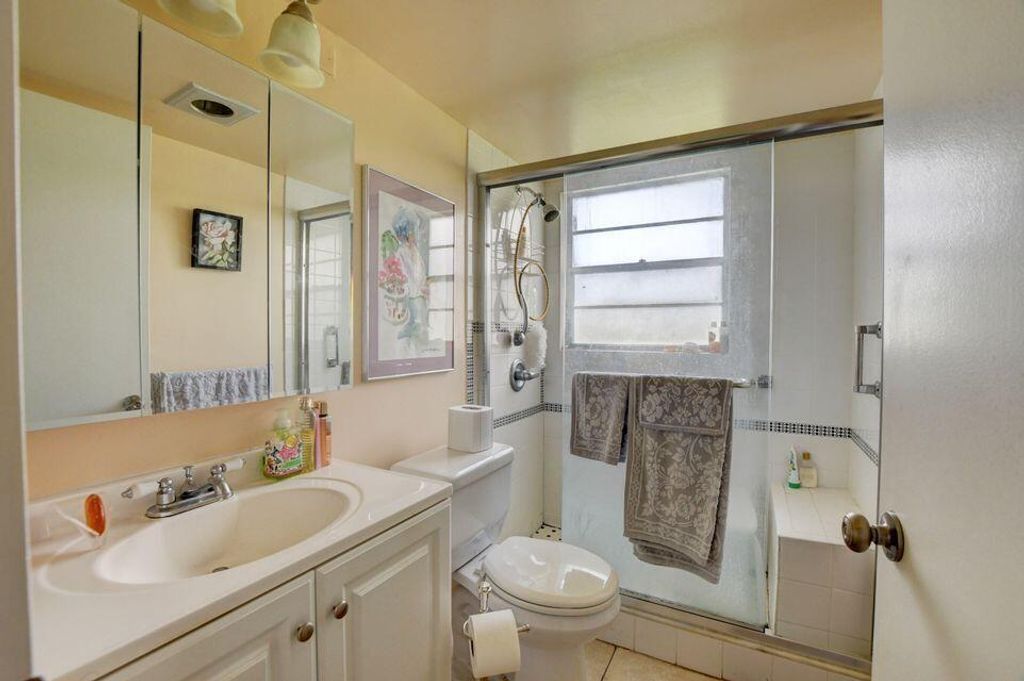 137 Fanshaw D, Boca Raton, FL 33434
