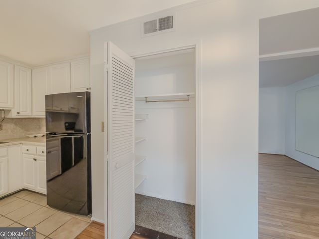 20 26th Street NW B-1, Atlanta, GA 30309