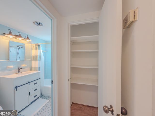 20 26th Street NW B-1, Atlanta, GA 30309