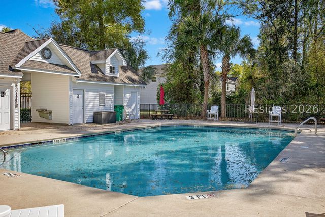 10 Moon Beam Ct, Bluffton, SC 29910