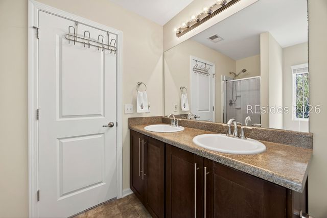 10 Moon Beam Ct, Bluffton, SC 29910