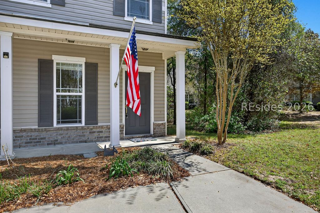 10 Moon Beam Ct, Bluffton, SC 29910