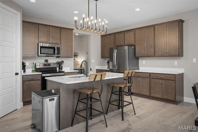 325 Wayfair Landing, St Charles, MO 63301