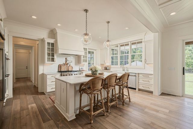 1727 Swansons Ridge Dr, Franklin, TN 37064