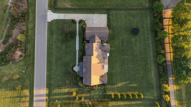 1727 Swansons Ridge Dr, Franklin, TN 37064