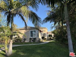 130 E Hillcrest Boulevard B, Inglewood, CA 90301