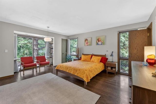1024 Huntington Road, Kansas City, MO 64113