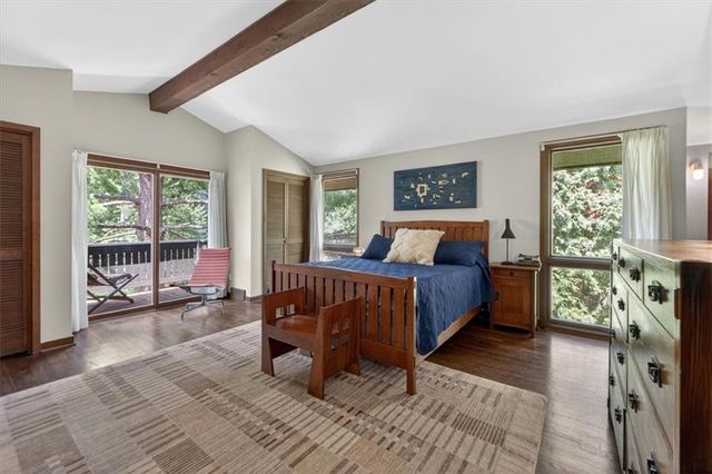 1024 Huntington Road, Kansas City, MO 64113