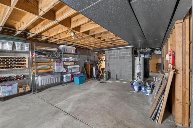 1024 Huntington Road, Kansas City, MO 64113