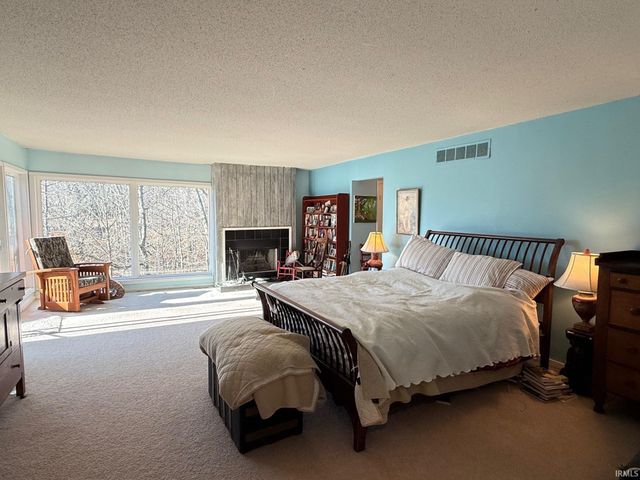 9425 S Pointe Lasalles Dr Unit 50, Bloomington, IN 47401