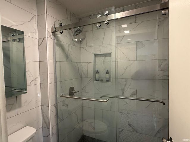 9425 S Pointe Lasalles Dr Unit 50, Bloomington, IN 47401