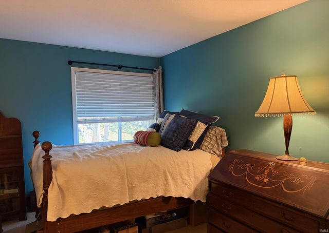 9425 S Pointe Lasalles Dr Unit 50, Bloomington, IN 47401