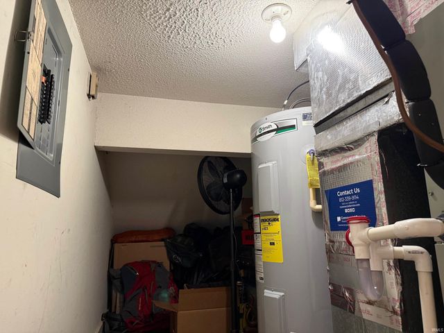 9425 S Pointe Lasalles Dr Unit 50, Bloomington, IN 47401