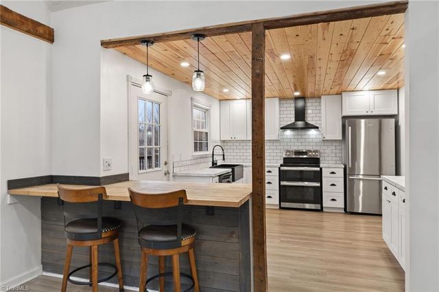 138 Durham Lane, Mount Airy, NC 27030