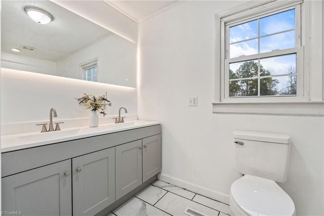 138 Durham Lane, Mount Airy, NC 27030