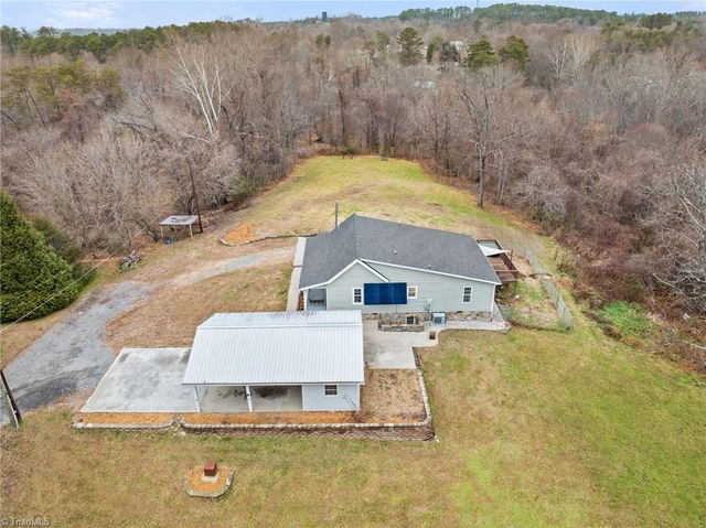 138 Durham Lane, Mount Airy, NC 27030