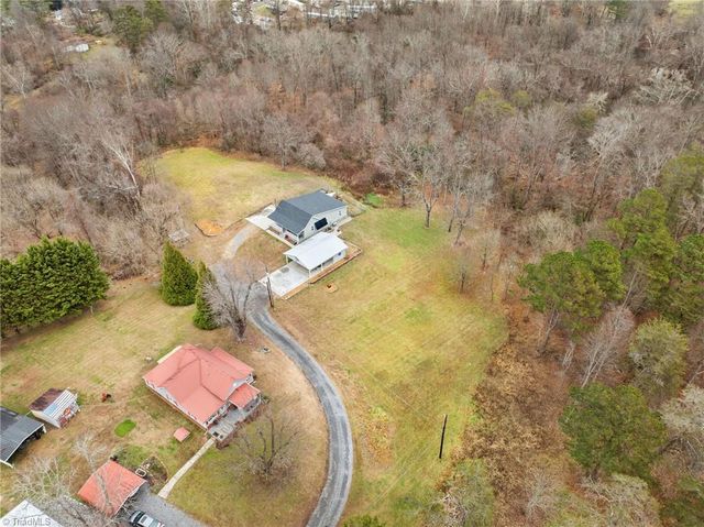 138 Durham Lane, Mount Airy, NC 27030